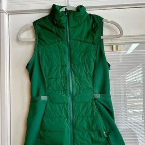 NWOT Lululemon green down for it all vest size 4